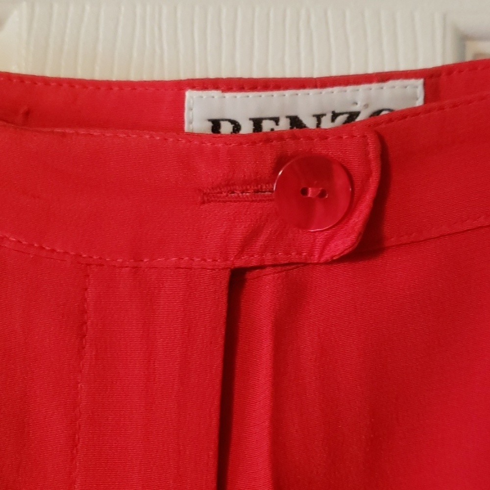 Red pants - Picture 3 of 5